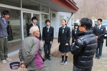 自然学園高校の制服写真画像まとめ・レビュー口コミ評判・生徒の着こなし・夏服冬服詳細情報