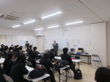 自然学園高校の制服写真画像まとめ・レビュー口コミ評判・生徒の着こなし・夏服冬服詳細情報