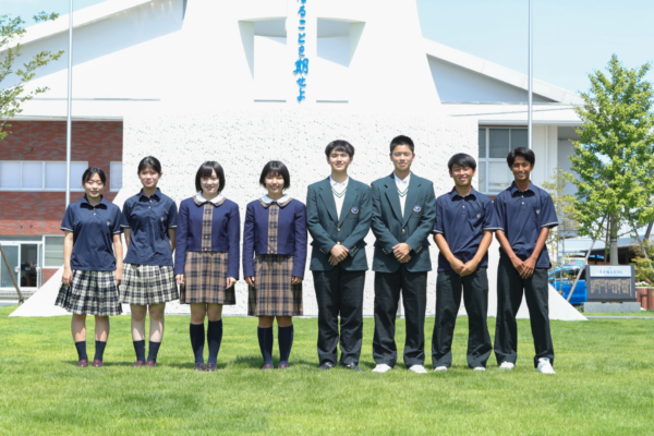 秀岳館高校の制服写真画像まとめ・レビュー口コミ評判・生徒の着こなし・夏服冬服詳細情報（しゅうがくかんこうこう）│全国中高制服 グラム-全国47都道府県の中学校高等学校制服検索口コミ-