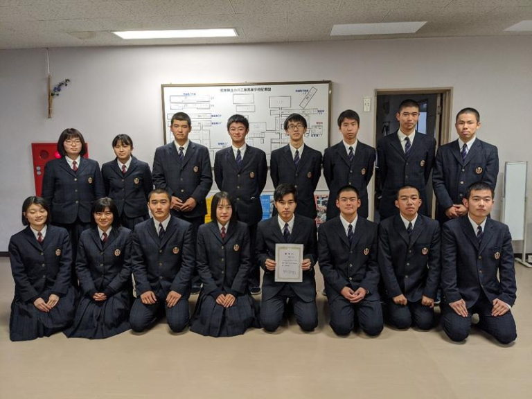 熊本県立小川工業高校の制服写真画像まとめ・レビュー口コミ評判・生徒の着こなし・夏服冬服詳細情報│全国中高制服グラム-全国47都道府県の中学校高等学校制服 検索口コミ-