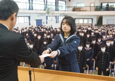 大分県立別府鶴見丘高校の制服写真画像動画まとめ・レビュー口コミ評判・生徒の着こなし・夏服冬服詳細情報