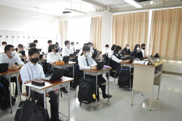 日本体育大学荏原高校の制服写真画像まとめ・レビュー口コミ評判・生徒の着こなし・夏服冬服詳細情報（にっぽんたいいくだいがくえばらこうこう）