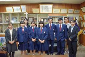 【2020閉校】沖縄県立伊良部高校の制服写真画像まとめ・レビュー口コミ評判・生徒の着こなし・夏服冬服詳細情報│全国中高制服グラム全国47