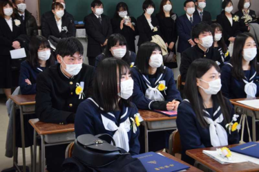 岐阜県立吉城高校の制服写真画像まとめ・レビュー口コミ評判・生徒の着こなし・夏服冬服詳細情報（よしきこうこう）