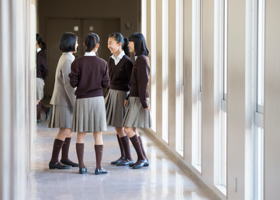 聖ドミニコ学園中学高校の制服写真画像まとめ・レビュー口コミ評判・生徒の着こなし・夏服冬服詳細情報