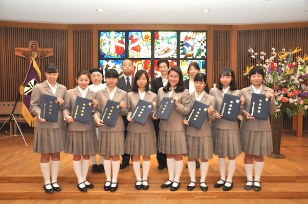 聖ドミニコ学園中学高校の制服写真画像まとめ・レビュー口コミ評判・生徒の着こなし・夏服冬服詳細情報