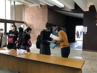 明法中学高校の制服写真画像まとめ・レビュー口コミ評判・生徒の着こなし・夏服冬服詳細情報