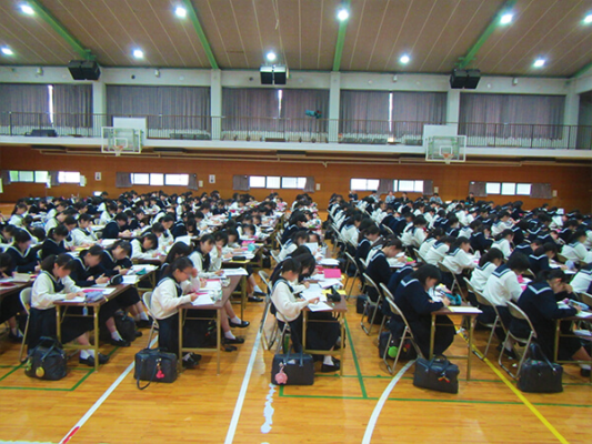 大妻中学高校の制服写真画像まとめ・レビュー口コミ評判・生徒の着こなし・夏服冬服詳細情報