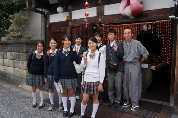 渋谷教育学園渋谷中学高校の制服写真画像まとめ・レビュー口コミ評判・生徒の着こなし・夏服冬服詳細情報