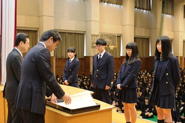 中央大学杉並高校の制服写真画像まとめ・レビュー口コミ評判・生徒の着こなし・夏服冬服詳細情報