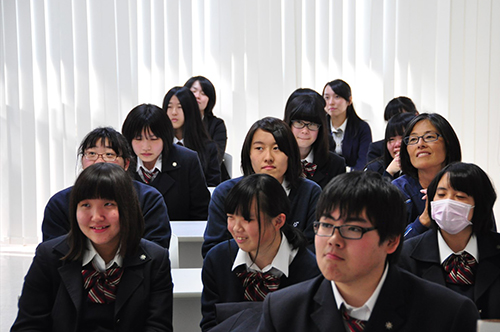 長野俊英高校の制服写真画像まとめ・レビュー口コミ評判・生徒の着こなし・夏服冬服詳細情報