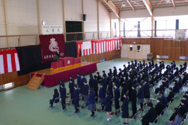 長野県梓川高校の制服写真画像まとめ・レビュー口コミ評判・生徒の着こなし・夏服冬服詳細情報（あずさがわこうこう）