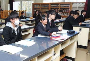 長野県駒ヶ根工業高校の制服詳細/画像まとめ/口コミ・評判・なんちゃって制服着用率等（こまがねこうぎょうこうこう）