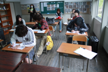 天龍興譲高校の制服詳細/画像まとめ/口コミ・評判・私服ルール/なんちゃって制服着用率等(てんりゅうこうじょうこうこう)