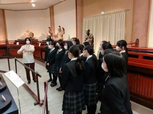 鎌倉女子大学中等部高等部の制服写真画像まとめ・レビュー口コミ評判・生徒の着こなし・夏服冬服詳細情報