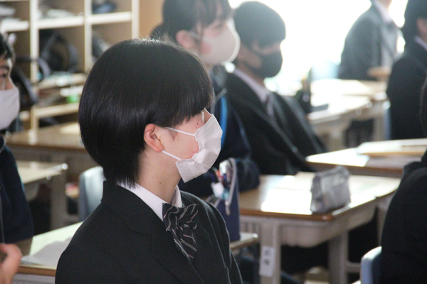 品川区立豊葉の杜学園の制服写真画像まとめ・レビュー口コミ評判・生徒の着こなし・夏服冬服詳細情報