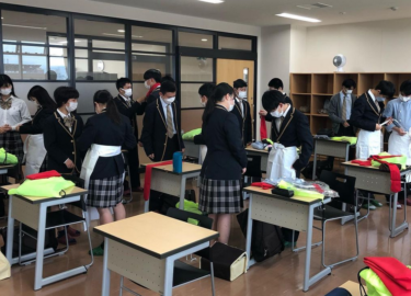 太成学院大学高校の制服画像・評判・新制服旧制服比較