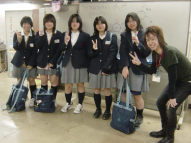 【2015閉校済】守口市立第四中学校制服写真画像まとめ・レビュー口コミ評判・生徒の着こなし・夏服冬服詳細情報