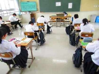 堺市立金岡南中学校の制服写真画像動画まとめ・レビュー口コミ評判【2022年/令和4年度新制服】新旧制服比較│全国中高制服グラム全国47