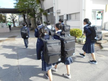 富田林市立第二中学校制服写真画像まとめ・レビュー口コミ評判・生徒の着こなし・夏服冬服詳細情報