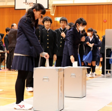 豊中市立第九中学校制服写真画像まとめ・レビュー口コミ評判・生徒の着こなし・夏服冬服詳細情報