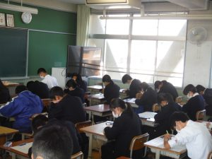 羽曳野市立高鷲南中学校制服写真画像まとめ・レビュー口コミ評判・生徒の着こなし・新制服旧制服詳細情報