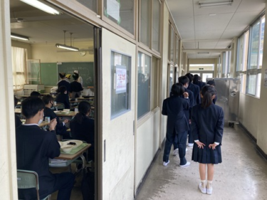 島本町立第二中学校制服写真画像まとめ・レビュー口コミ評判・生徒の着こなし・夏服冬服詳細情報