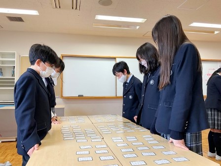 関西大学初等部中等部高等部の制服写真画像まとめ・レビュー口コミ評判・生徒の着こなし・夏服冬服詳細情報