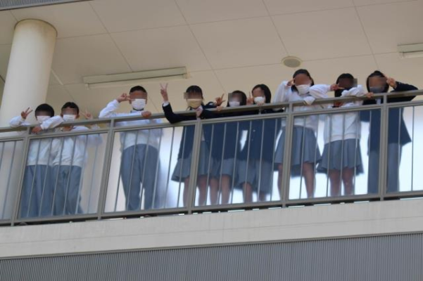 東大阪市立上小阪中学校制服写真画像まとめ・レビュー口コミ評判・生徒の着こなし・夏服冬服詳細情報│全国中高制服グラム全国47都道府県の中学校