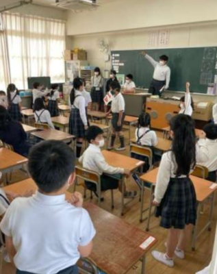 南港みなみ小学校 制服