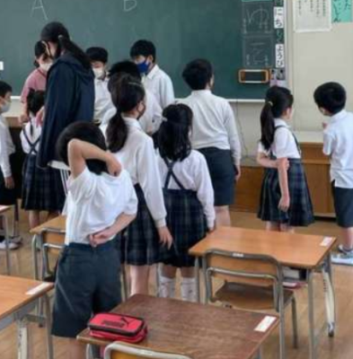 南港みなみ小学校 制服