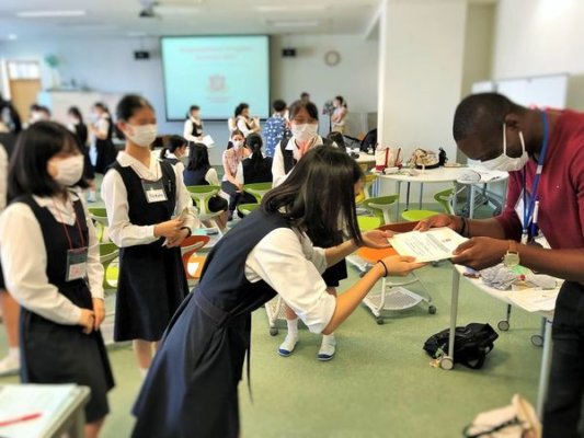南山中学高校女子部の制服写真画像まとめ・レビュー口コミ評判・生徒の着こなし・夏服冬服詳細情報