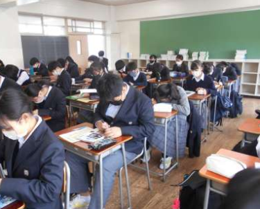 練馬区立開進第三中学校の制服写真画像まとめ・レビュー口コミ評判・生徒の着こなし・夏服冬服詳細情報