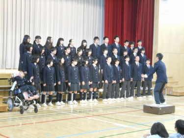 中野区立緑野中学校の制服写真画像まとめ・レビュー口コミ評判・生徒の着こなし・夏服冬服詳細情報