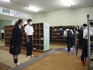 昭島市立福島中学校の制服写真画像まとめ・レビュー口コミ評判・生徒の着こなし・夏服冬服詳細情報