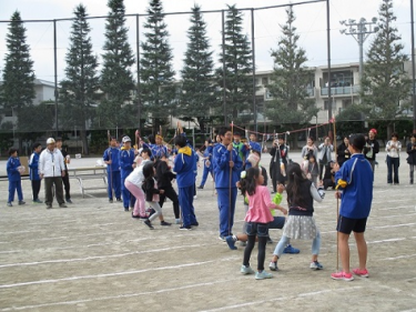 杉並区立向陽中学校の制服写真画像まとめ・レビュー口コミ評判・生徒の着こなし・夏服冬服詳細情報