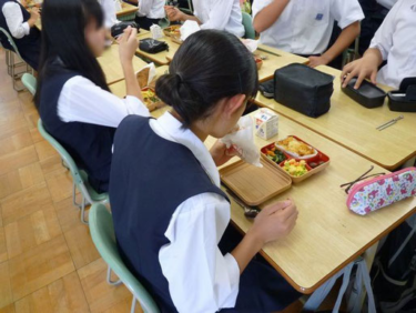 東久留米市立南中学校の制服写真画像まとめ・レビュー口コミ評判・生徒の着こなし・夏服冬服詳細情報