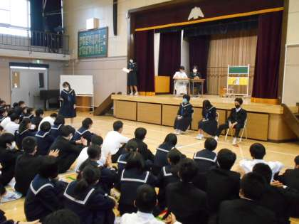 板橋区立上板橋第三中学校の制服写真画像まとめ・レビュー口コミ評判・生徒の着こなし・夏服冬服詳細情報│全国中高制服グラム全国47都道府県の中