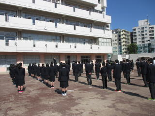 杉並区立阿佐ヶ谷中学校の制服写真画像動画まとめ・レビュー口コミ評判・生徒の着こなし・夏服冬服詳細情報│全国中高制服グラム全国47都道府県の中