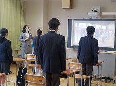杉並区立泉南中学校の制服写真画像まとめ・レビュー口コミ評判・生徒の着こなし・新制服旧制服比較【2020/令和2年度新制服】