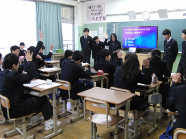 足立区立扇中学校の制服写真画像まとめ・レビュー口コミ評判・生徒の着こなし・夏服冬服詳細情報