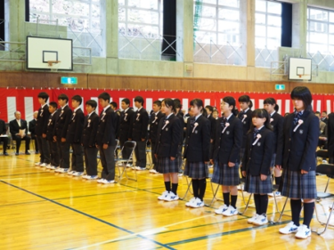奧多摩町立奥多摩中学校の制服写真画像まとめ・レビュー口コミ評判・生徒の着こなし・夏服冬服詳細情報