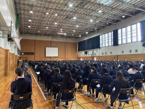 國學院高校の制服写真画像まとめ・レビュー口コミ評判・生徒の着こなし・夏服冬服詳細情報（こくがくいん）