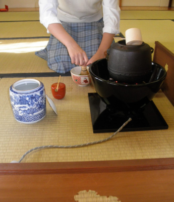 國學院高校の制服写真画像まとめ・レビュー口コミ評判・生徒の着こなし・夏服冬服詳細情報（こくがくいん）