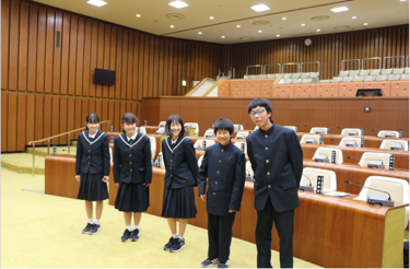 品川区立伊藤学園小中一貫校の制服写真画像まとめ・レビュー口コミ評判・生徒の着こなし・夏服冬服詳細情報