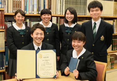 専修大学附属高校の制服写真画像まとめ・レビュー口コミ評判・生徒の着こなし・夏服冬服詳細情報