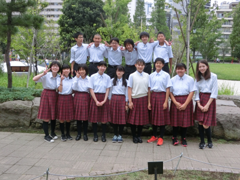 港区立白金の丘学園の制服写真画像まとめ・レビュー口コミ評判・生徒の着こなし・夏服冬服詳細情報