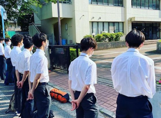 自由学園男子部中高等科の制服写真画像まとめ・レビュー口コミ評判・生徒の着こなし・夏服冬服詳細情報