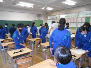 稲城市立稲城第五中学校の制服写真画像まとめ・レビュー口コミ評判・生徒の着こなし・夏服冬服詳細情報│全国中高制服グラム全国47都道府県の中学校