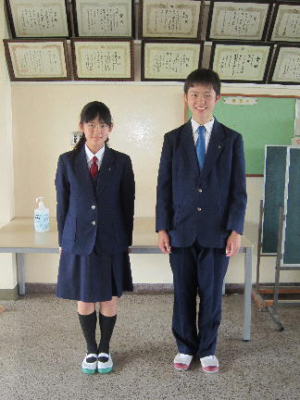 立川市立立川第八中学校の制服写真画像まとめ・レビュー口コミ評判・生徒の着こなし・夏服冬服詳細情報